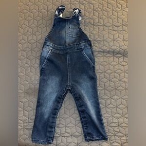 Girls, curly shoulder overalls